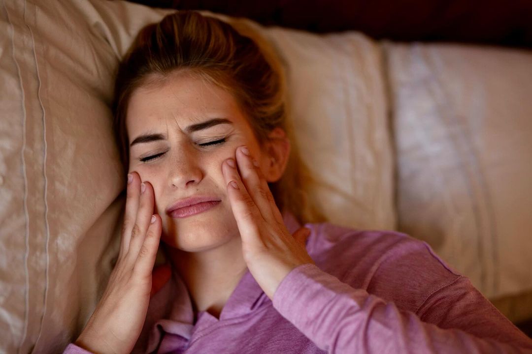 Masseter Botox-Therapie gegen Bruxismus (Zähneknirschen)